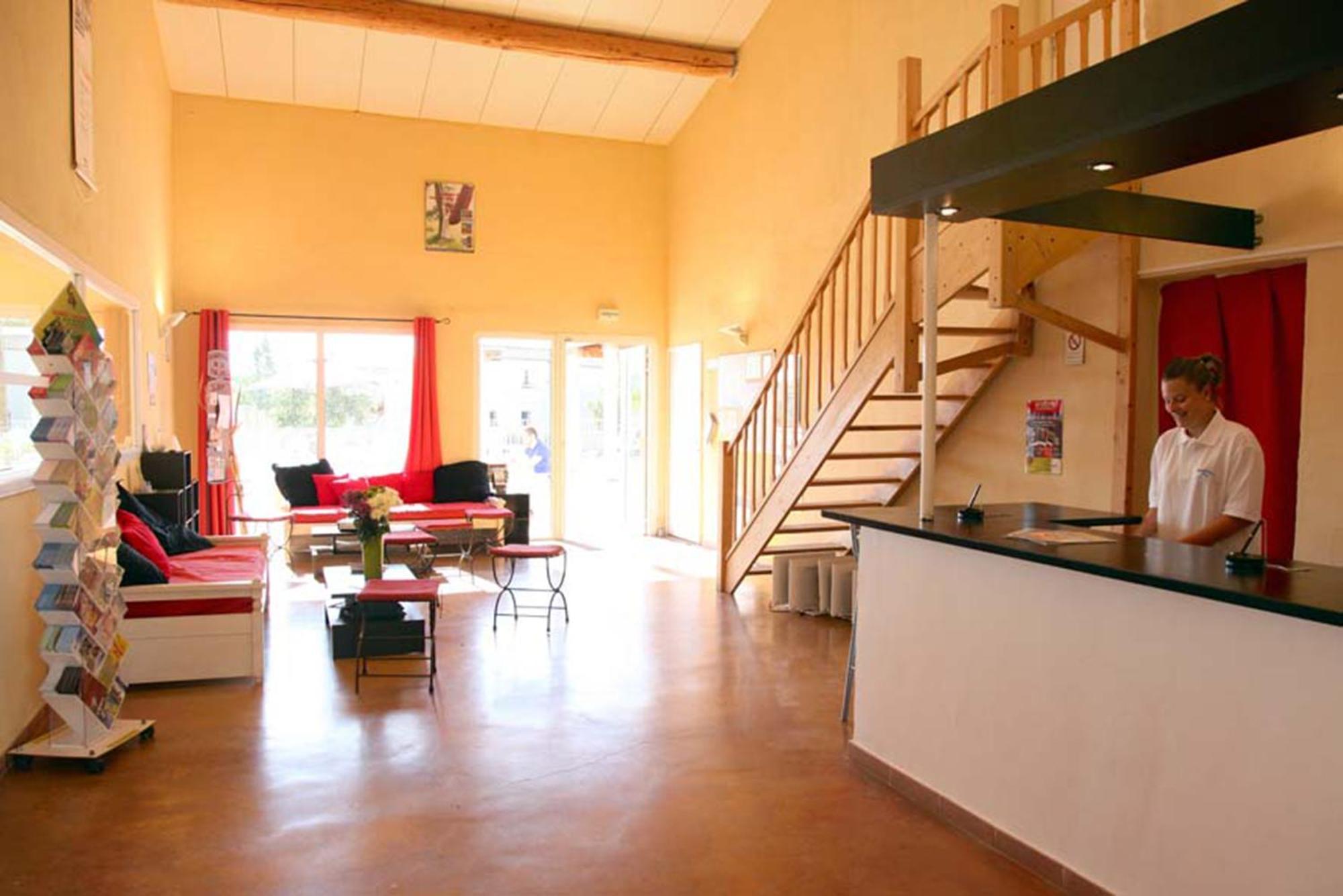 Residence Nemea Les Portes Des Cevennes Sauve エクステリア 写真