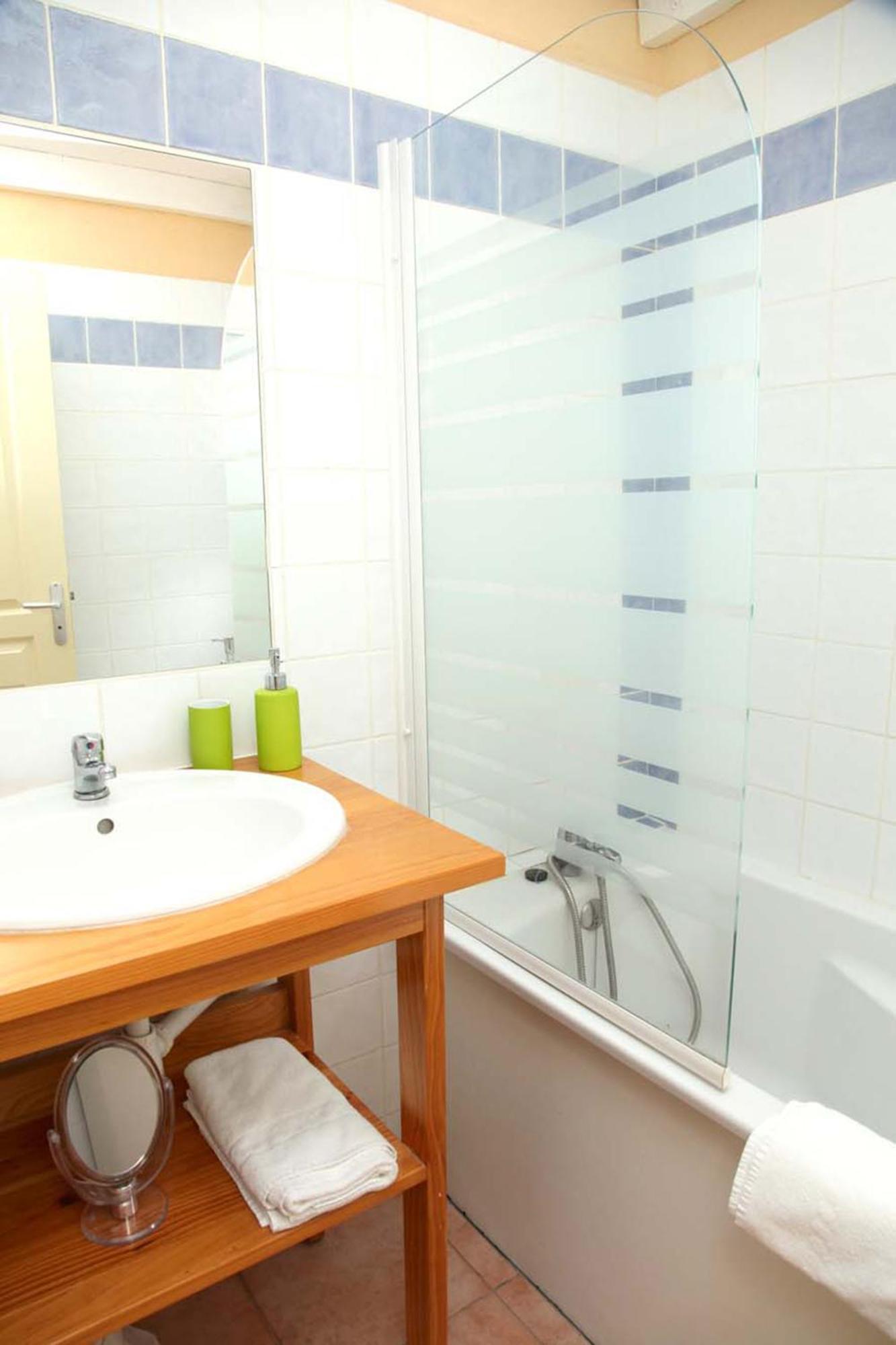 Residence Nemea Les Portes Des Cevennes Sauve エクステリア 写真