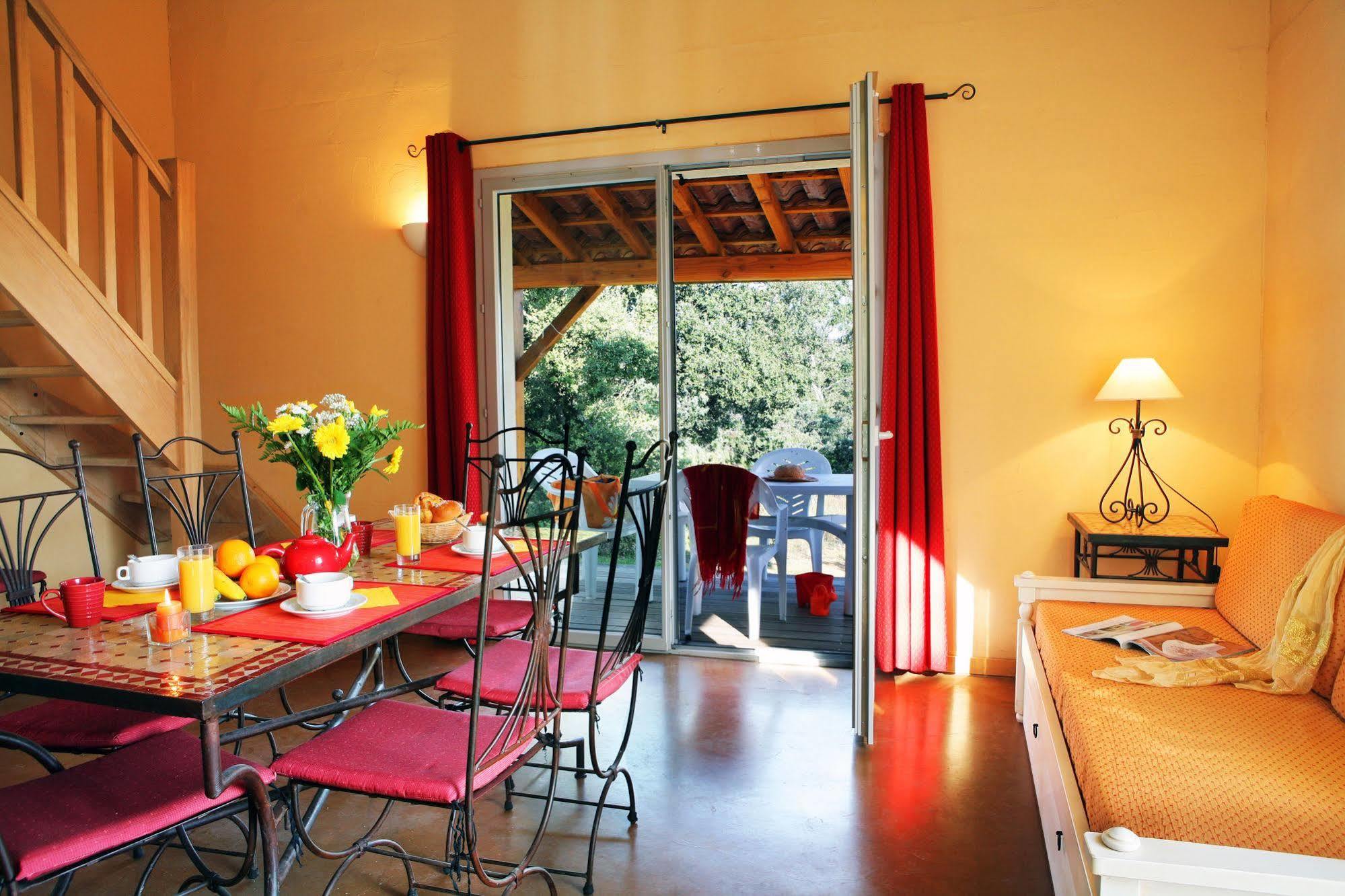 Residence Nemea Les Portes Des Cevennes Sauve エクステリア 写真