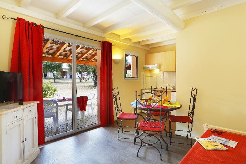 Residence Nemea Les Portes Des Cevennes Sauve エクステリア 写真